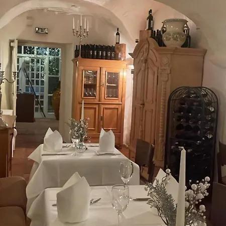 Restaurant Altes Badhaus إبرباخ