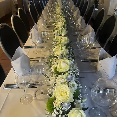 Restaurant Altes Badhaus 3* إبرباخ