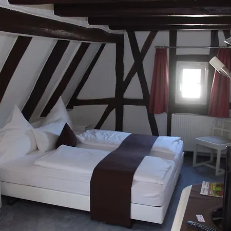 Restaurant Altes Badhaus فندق إبرباخ